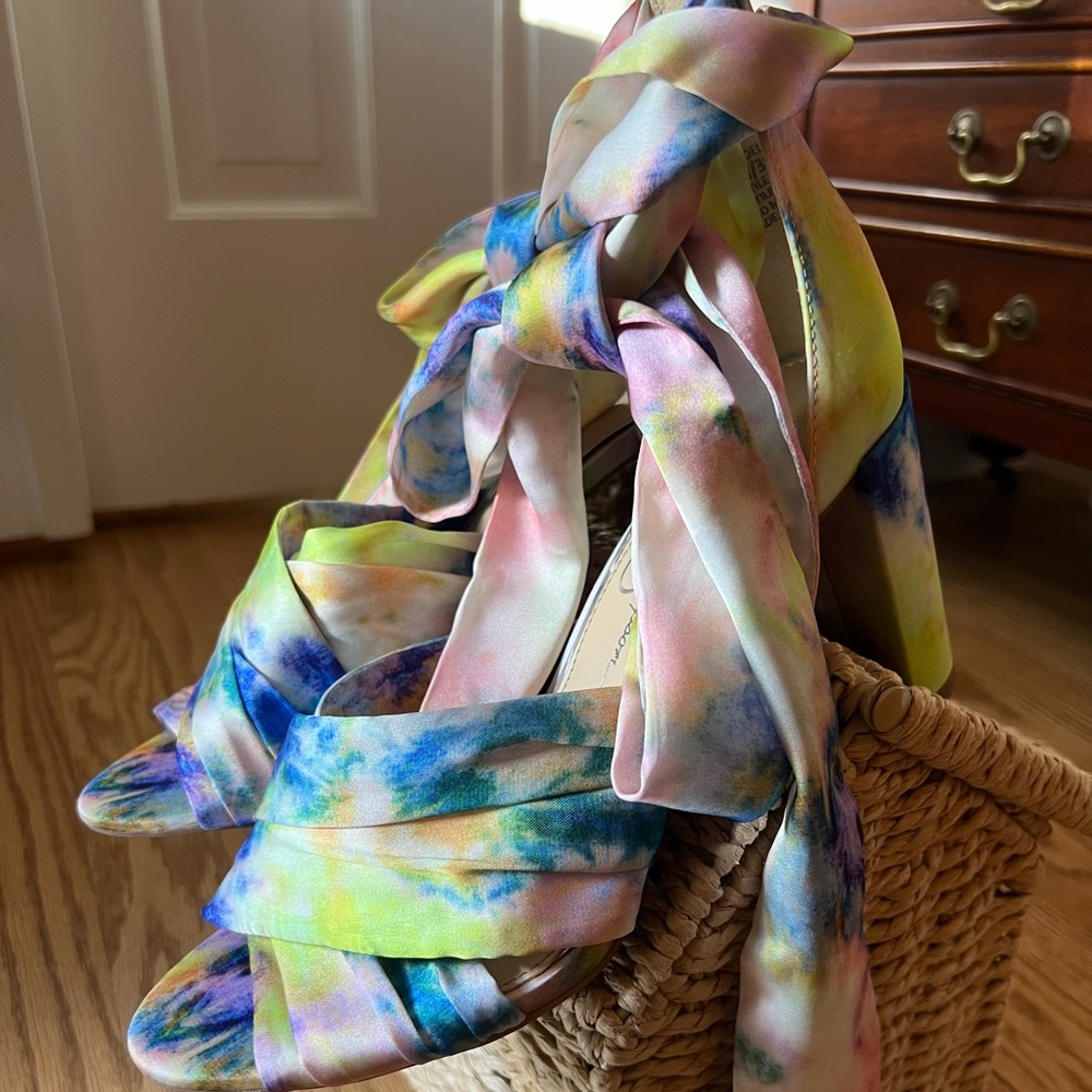 Colorful Women's Heels - Picture 6 of 9